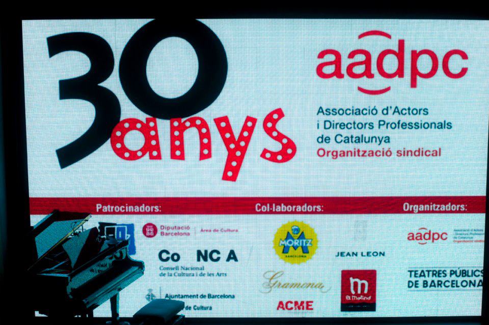 405515_114444075341726_1930645990_n